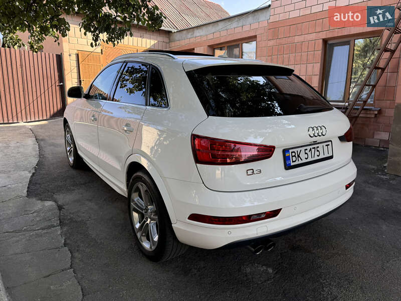 Позашляховик / Кросовер Audi Q3 2016 в Рівному