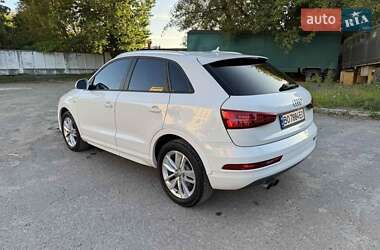Позашляховик / Кросовер Audi Q3 2017 в 