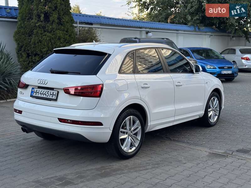Позашляховик / Кросовер Audi Q3 2017 в Одесі