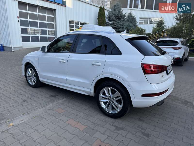 Позашляховик / Кросовер Audi Q3 2017 в Одесі