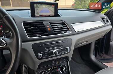 Внедорожник / Кроссовер Audi Q3 2016 в 