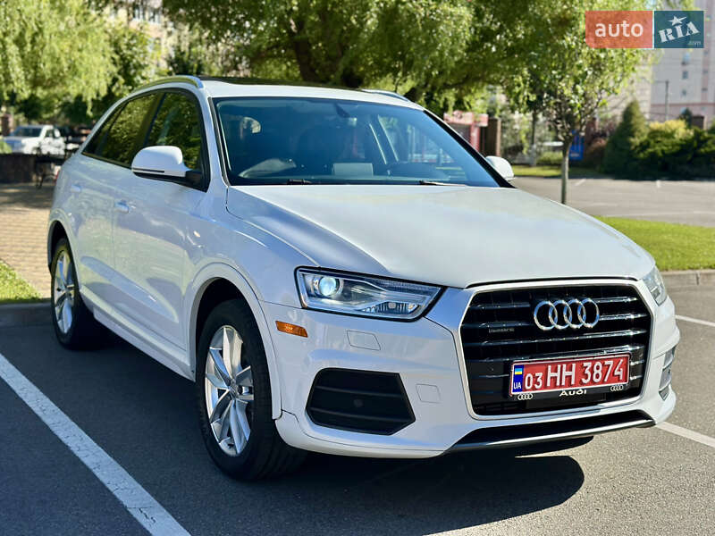 Внедорожник / Кроссовер Audi Q3 2017 в Киеве