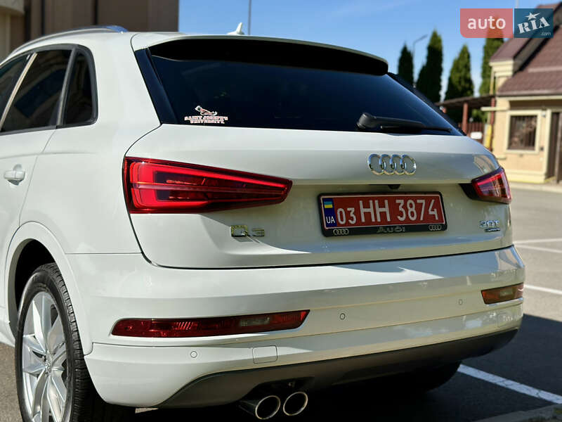 Внедорожник / Кроссовер Audi Q3 2017 в Киеве
