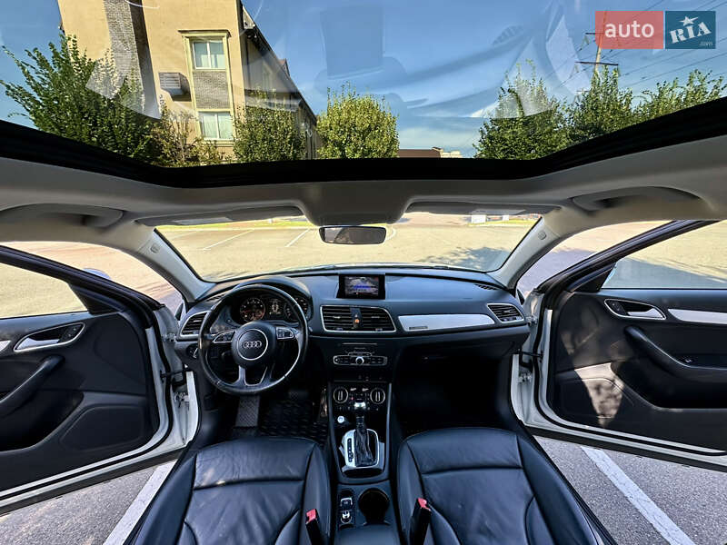 Внедорожник / Кроссовер Audi Q3 2017 в Киеве