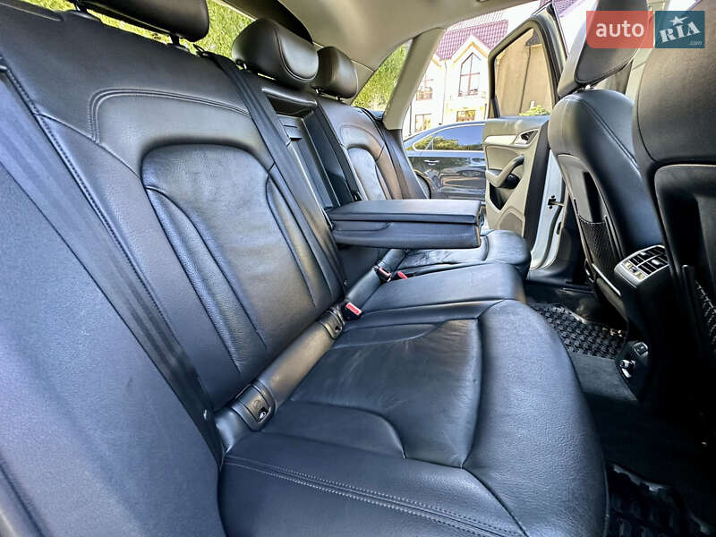 Внедорожник / Кроссовер Audi Q3 2017 в Киеве