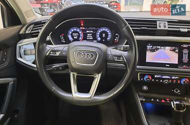 Внедорожник / Кроссовер Audi Q3 2020 в 