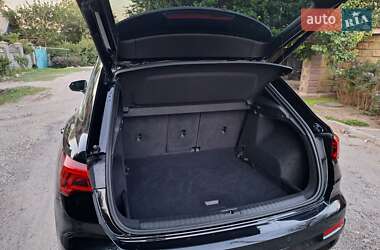 Внедорожник / Кроссовер Audi Q3 2021 в 