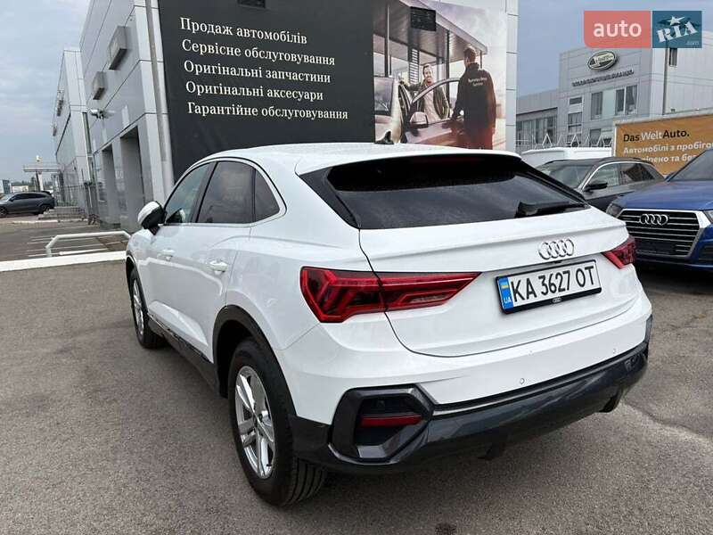 Внедорожник / Кроссовер Audi Q3 2024 в Ивано-Франковске