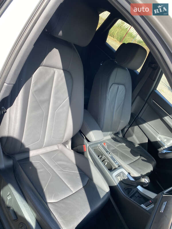 Позашляховик / Кросовер Audi Q3 2019 в Одесі