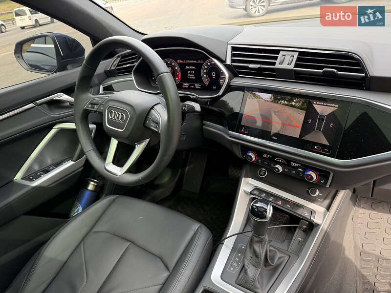 Внедорожник / Кроссовер Audi Q3 2024 в Киеве