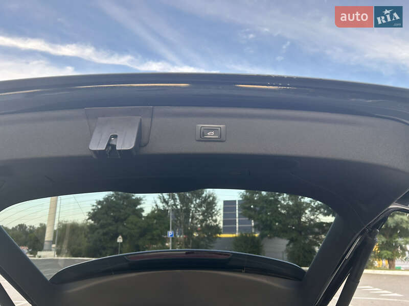 Позашляховик / Кросовер Audi Q3 2018 в Києві