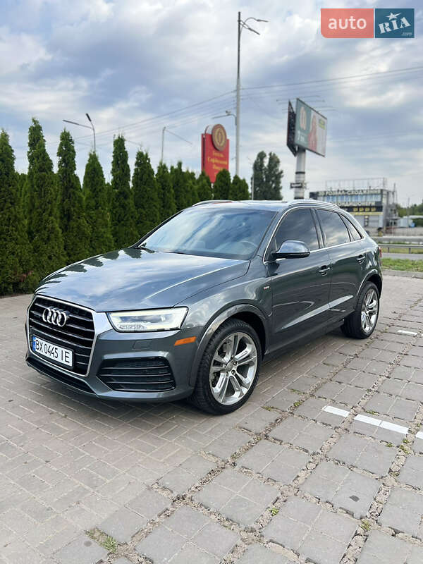 Внедорожник / Кроссовер Audi Q3 2017 в 