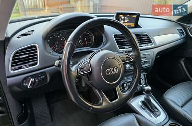 Позашляховик / Кросовер Audi Q3 2017 в 
