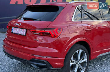 Позашляховик / Кросовер Audi Q3 2021 в 