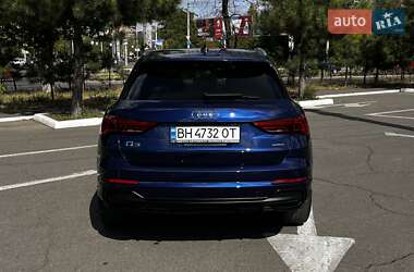 Внедорожник / Кроссовер Audi Q3 2020 в 