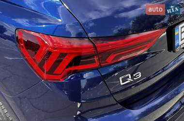 Внедорожник / Кроссовер Audi Q3 2020 в 