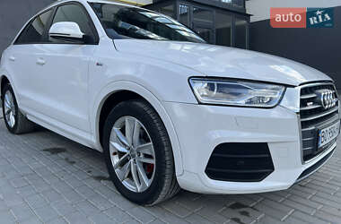 Внедорожник / Кроссовер Audi Q3 2017 в 