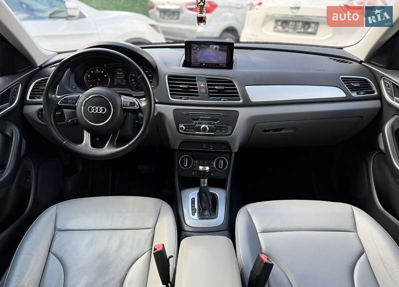Внедорожник / Кроссовер Audi Q3 2017 в Одессе