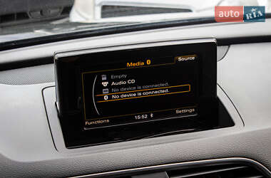 Внедорожник / Кроссовер Audi Q3 2016 в 
