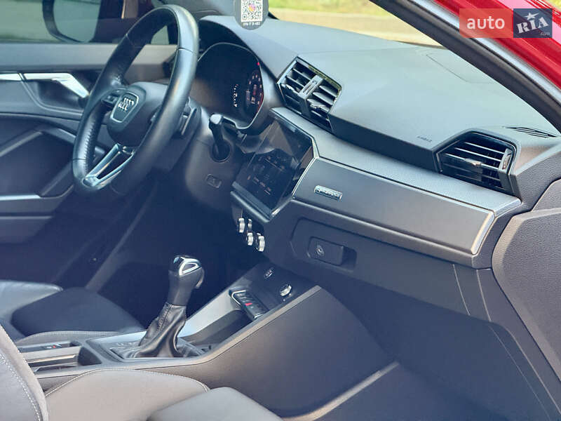 Позашляховик / Кросовер Audi Q3 2020 в Рівному фото 31 Позашляховик / Кросовер Audi Q3 2020 в Рівному