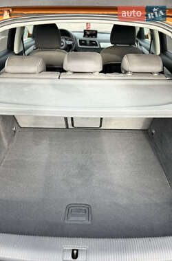 Внедорожник / Кроссовер Audi Q3 2012 в 