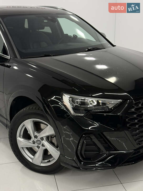 Внедорожник / Кроссовер Audi Q3 2019 в Одессе