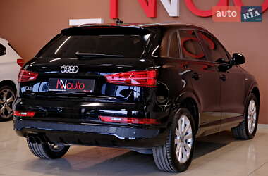 Позашляховик / Кросовер Audi Q3 2018 в 