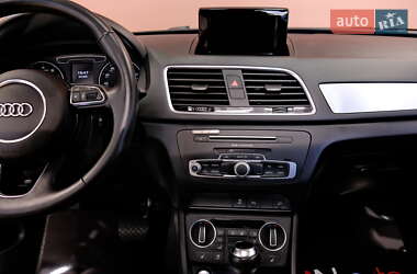 Позашляховик / Кросовер Audi Q3 2018 в 
