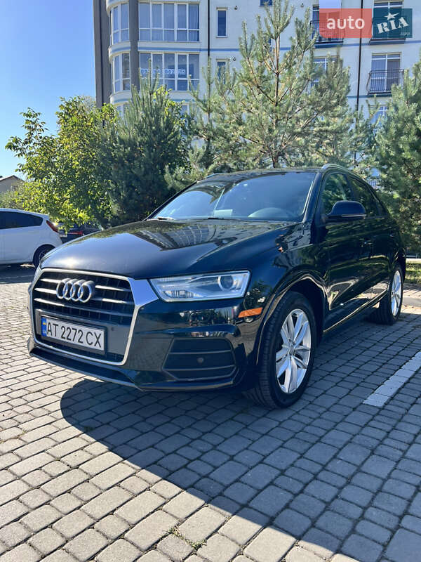 Внедорожник / Кроссовер Audi Q3 2016 в Ивано-Франковске