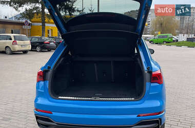 Внедорожник / Кроссовер Audi Q3 2020 в 