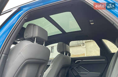 Внедорожник / Кроссовер Audi Q3 2020 в 