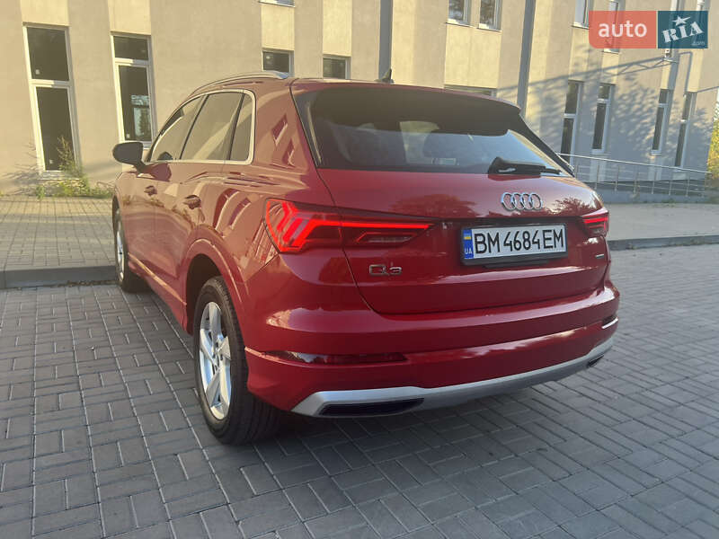 Внедорожник / Кроссовер Audi Q3 2019 в Сумах