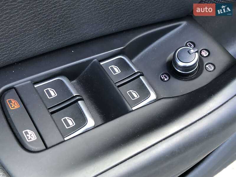 Позашляховик / Кросовер Audi Q3 2017 в Чернівцях