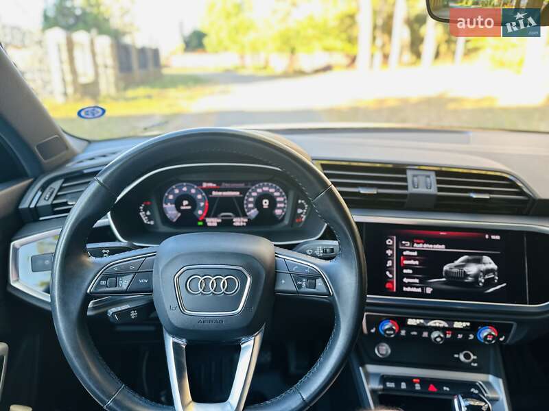 Внедорожник / Кроссовер Audi Q3 2019 в Лубнах