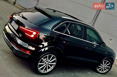 Внедорожник / Кроссовер Audi Q3 2016 в 