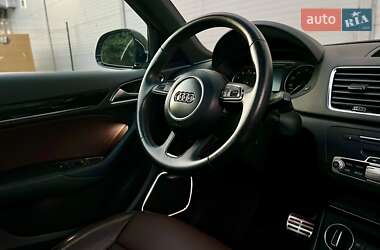 Внедорожник / Кроссовер Audi Q3 2016 в 