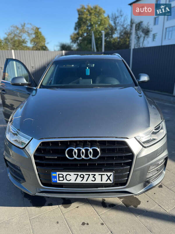 Внедорожник / Кроссовер Audi Q3 2015 в Самборе