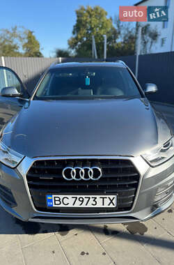 Внедорожник / Кроссовер Audi Q3 2015 в 
