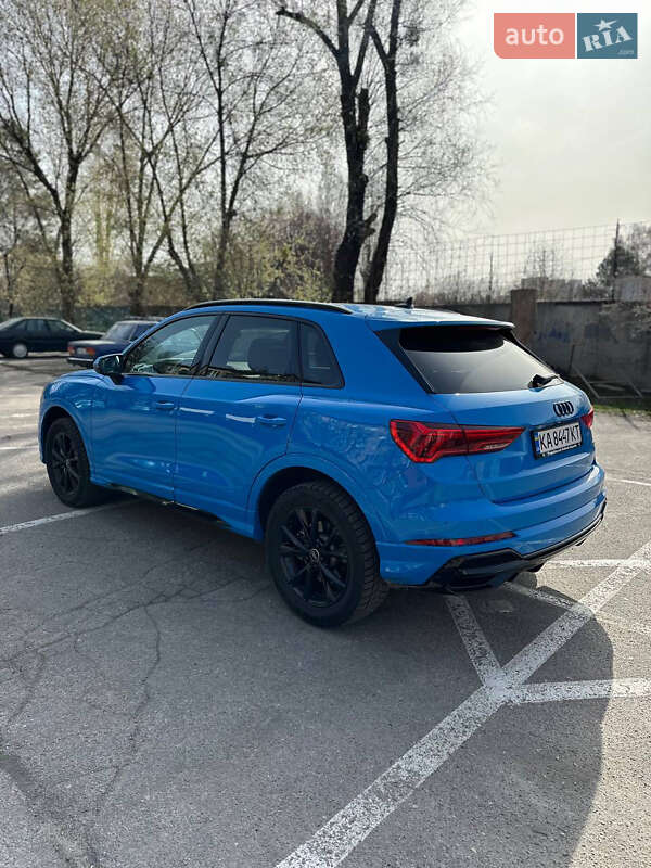 Позашляховик / Кросовер Audi Q3 2022 в Києві