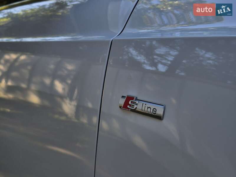 Позашляховик / Кросовер Audi Q3 2016 в Львові