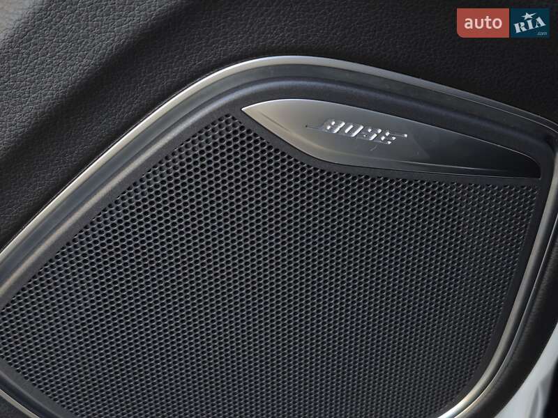 Позашляховик / Кросовер Audi Q3 2016 в Львові