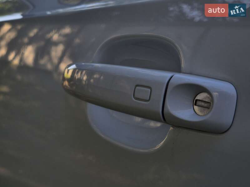 Позашляховик / Кросовер Audi Q3 2016 в Львові