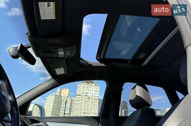 Внедорожник / Кроссовер Audi Q3 2018 в 