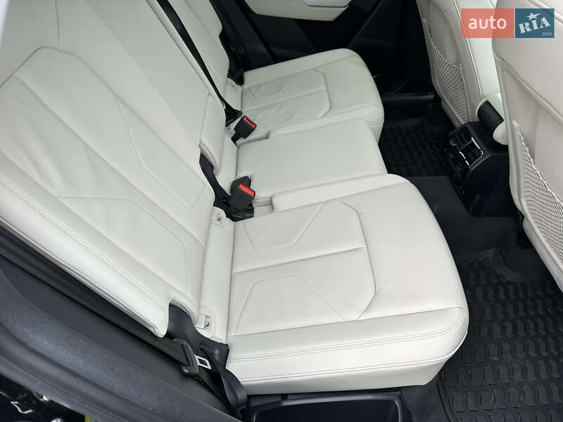 Позашляховик / Кросовер Audi Q3 2023 в Києві