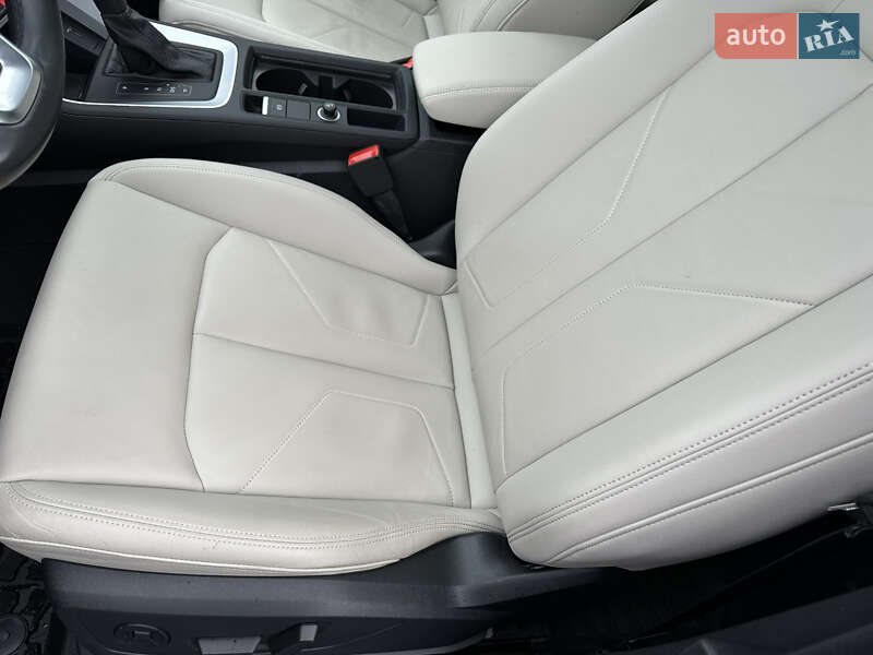 Позашляховик / Кросовер Audi Q3 2023 в Києві