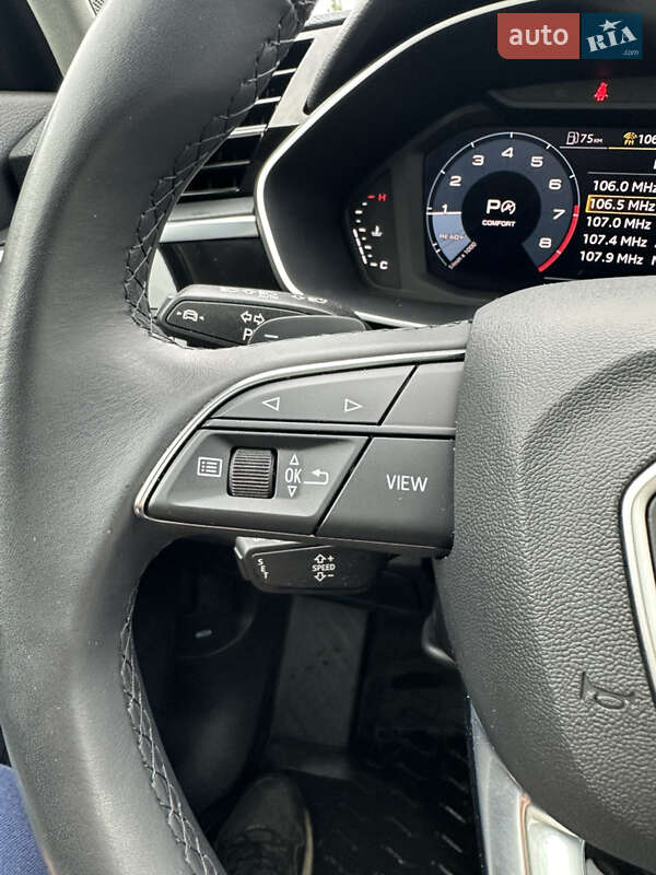 Позашляховик / Кросовер Audi Q3 2023 в Києві
