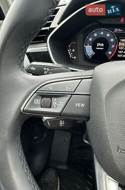 Внедорожник / Кроссовер Audi Q3 2023 в 
