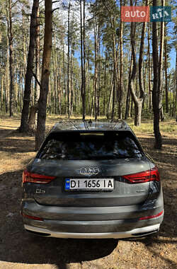 Внедорожник / Кроссовер Audi Q3 2019 в 