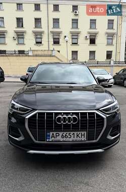 Позашляховик / Кросовер Audi Q3 2021 в Запоріжжі
