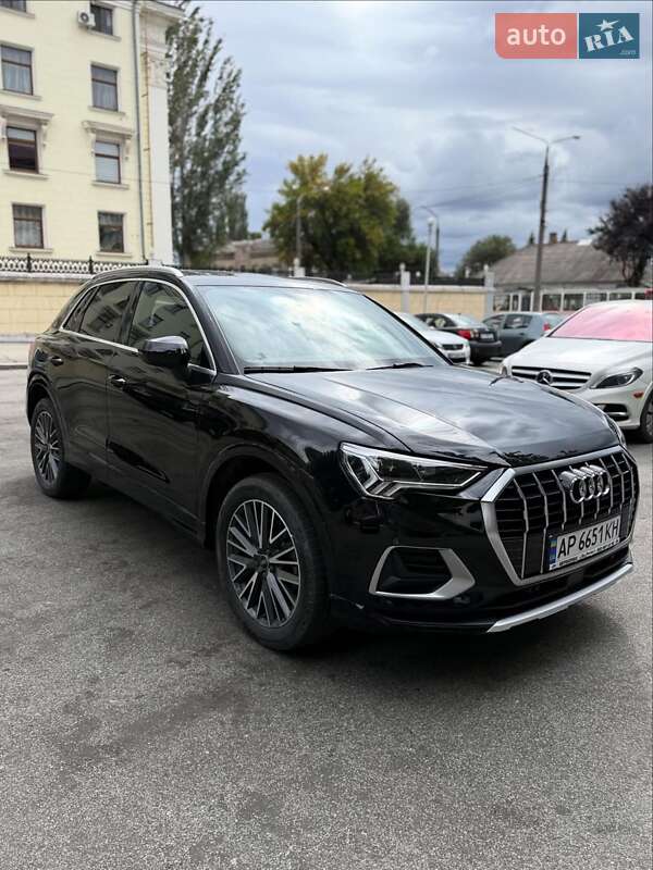Внедорожник / Кроссовер Audi Q3 2021 в Запорожье